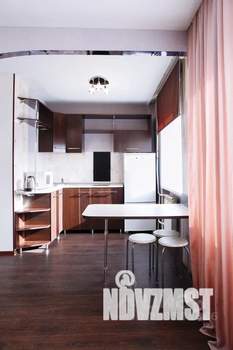 1-к квартира, посуточно, 35м2, 4/5 этаж