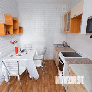 1-к квартира, посуточно, 42м2, 3/10 этаж