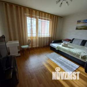 1-к квартира, посуточно, 42м2, 6/10 этаж