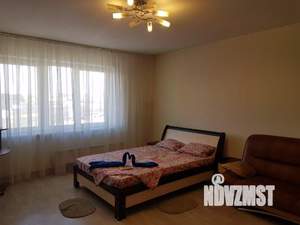 1-к квартира, посуточно, 50м2, 1/1 этаж