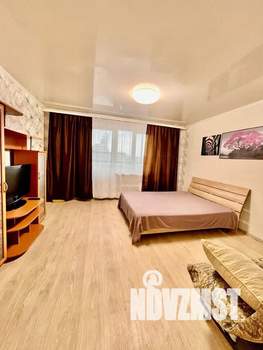 1-к квартира, посуточно, 42м2, 8/10 этаж