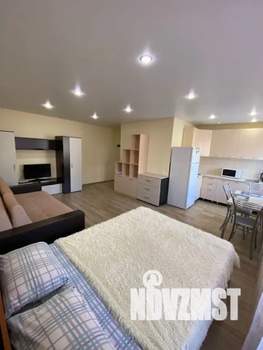 Студия квартира, посуточно, 35м2, 4/5 этаж