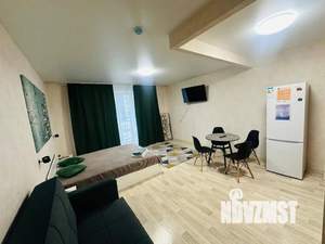 Студия квартира, посуточно, 35м2, 2/18 этаж