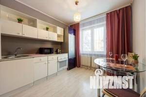 1-к квартира, посуточно, 40м2, 12/23 этаж
