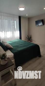 Студия квартира, посуточно, 30м2, 18/25 этаж