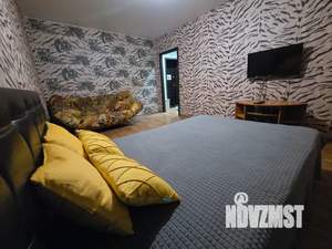 1-к квартира, посуточно, 32м2, 3/6 этаж