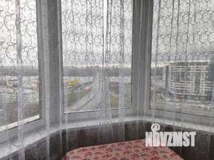 1-к квартира, посуточно, 30м2, 13/24 этаж