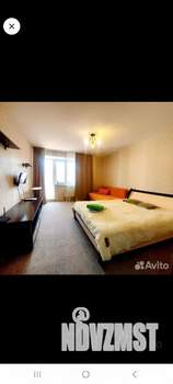 1-к квартира, посуточно, 42м2, 8/10 этаж