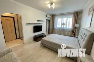 1-к квартира, посуточно, 44м2, 2/8 этаж