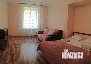 1-к квартира, посуточно, 40м2, 1/5 этаж