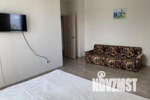 1-к квартира, посуточно, 40м2, 15/25 этаж