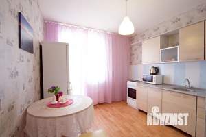 1-к квартира, посуточно, 45м2, 20/25 этаж