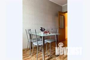 1-к квартира, посуточно, 46м2, 9/10 этаж