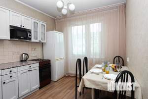 2-к квартира, посуточно, 60м2, 1/1 этаж