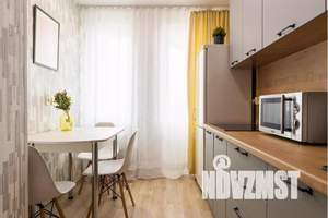 1-к квартира, посуточно, 38м2, 7/10 этаж