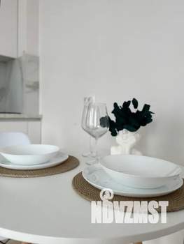 Студия квартира, посуточно, 28м2, 15/23 этаж