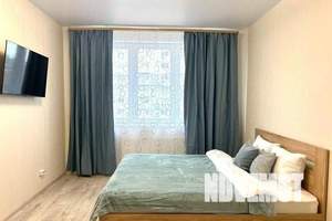 1-к квартира, посуточно, 37м2, 4/25 этаж