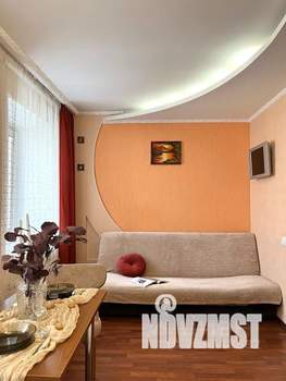 1-к квартира, посуточно, 48м2, 8/10 этаж