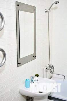 2-к квартира, посуточно, 50м2, 1/1 этаж