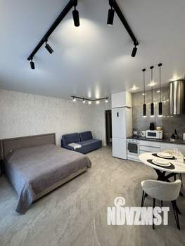 Студия квартира, посуточно, 32м2, 22/25 этаж