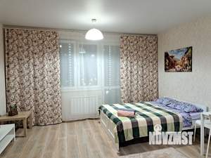 Студия квартира, посуточно, 32м2, 10/25 этаж