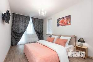 2-к квартира, посуточно, 68м2, 1/1 этаж