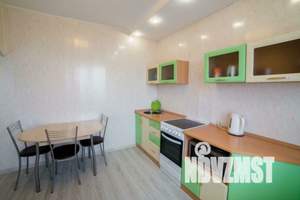 1-к квартира, посуточно, 42м2, 2/10 этаж