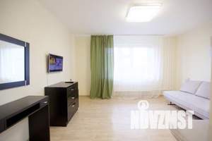 2-к квартира, посуточно, 65м2, 1/10 этаж