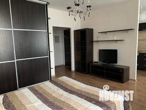 Студия квартира, посуточно, 42м2, 2/10 этаж