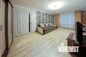 1-к квартира, посуточно, 42м2, 3/5 этаж