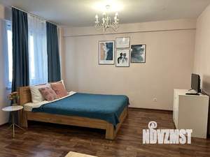 Студия квартира, посуточно, 35м2, 5/17 этаж