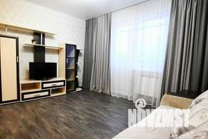 1-к квартира, посуточно, 42м2, 3/10 этаж