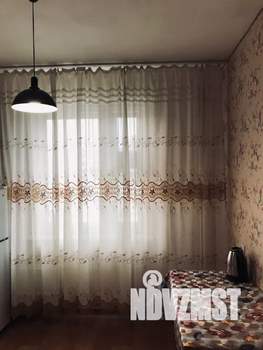 1-к квартира, посуточно, 38м2, 4/10 этаж