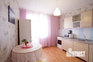 1-к квартира, посуточно, 45м2, 20/25 этаж