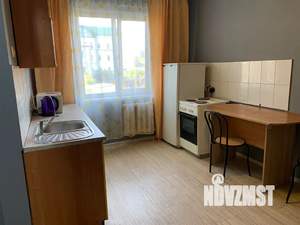 1-к квартира, посуточно, 40м2, 3/9 этаж