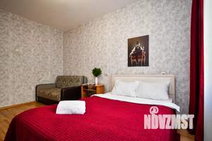 1-к квартира, посуточно, 37м2, 2/10 этаж