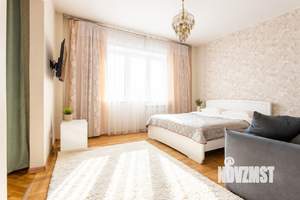 1-к квартира, посуточно, 47м2, 1/1 этаж