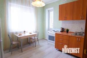 1-к квартира, посуточно, 47м2, 1/1 этаж