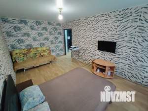1-к квартира, посуточно, 32м2, 3/6 этаж