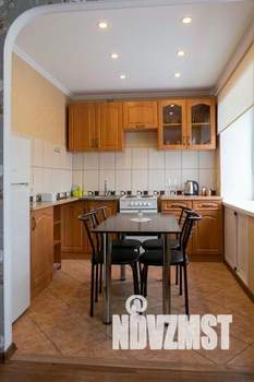2-к квартира, посуточно, 40м2, 1/1 этаж