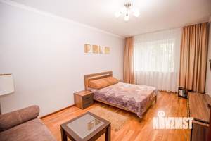 1-к квартира, посуточно, 44м2, 1/1 этаж