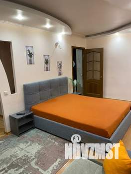 Студия квартира, посуточно, 40м2, 3/5 этаж