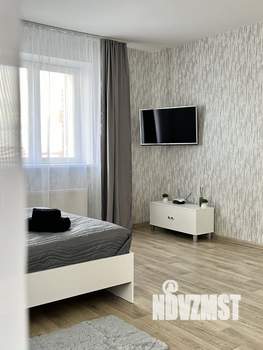 1-к квартира, посуточно, 47м2, 9/25 этаж