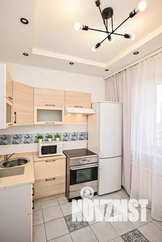 1-к квартира, посуточно, 35м2, 6/17 этаж