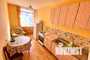 1-к квартира, посуточно, 40м2, 10/10 этаж