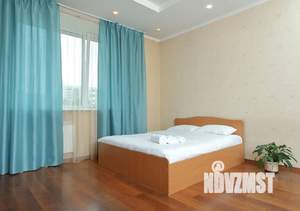 1-к квартира, посуточно, 54м2, 2/10 этаж