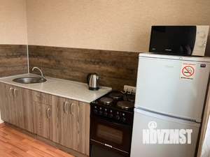 1-к квартира, посуточно, 42м2, 4/9 этаж