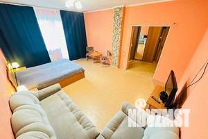 1-к квартира, посуточно, 46м2, 8/10 этаж