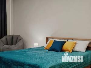 Студия квартира, посуточно, 42м2, 2/5 этаж