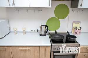 Студия квартира, посуточно, 32м2, 2/10 этаж